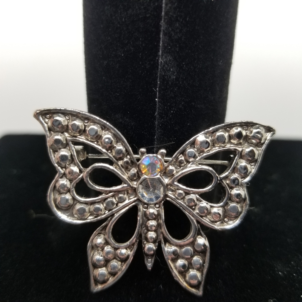 Mi silver tone butterfly brooch